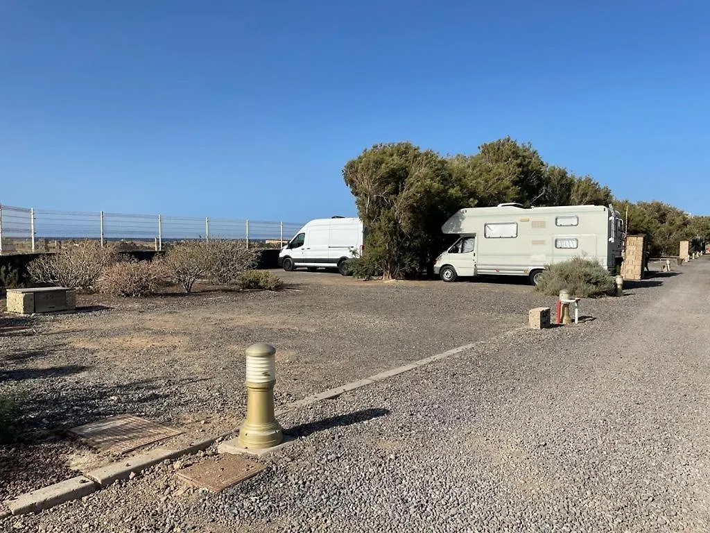 Camping Montana Roja Hotel El Medano  Campsite